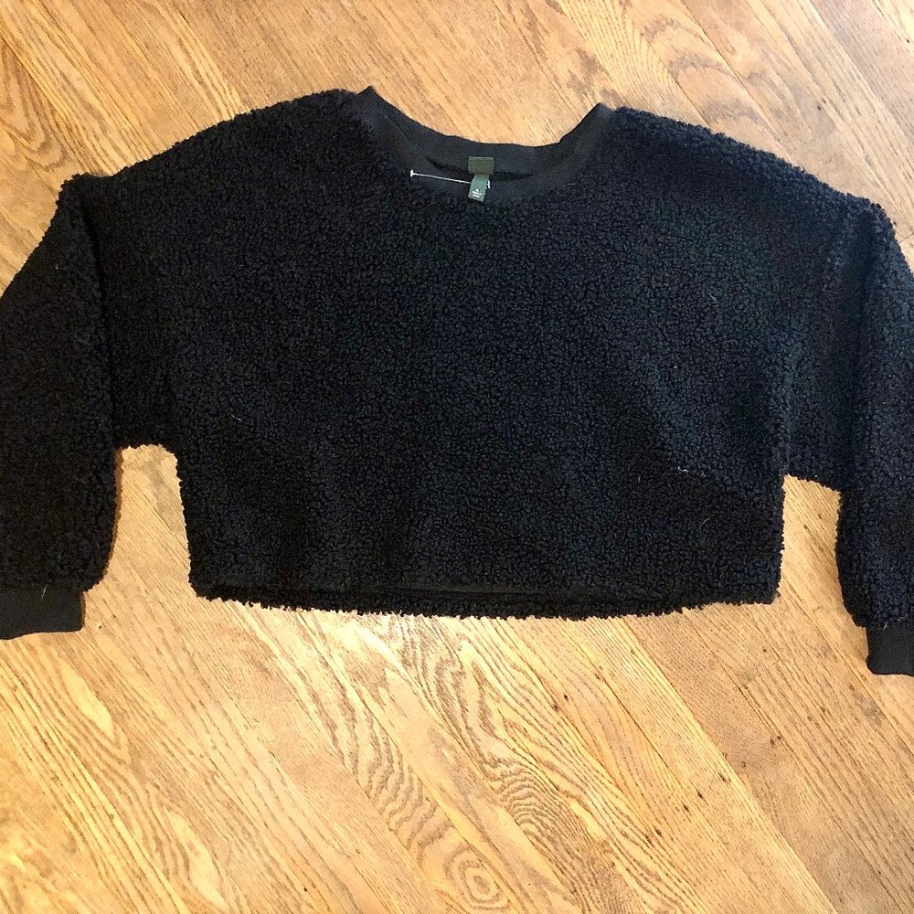 Wild Fable Cropped Black Fuzzy Sweater